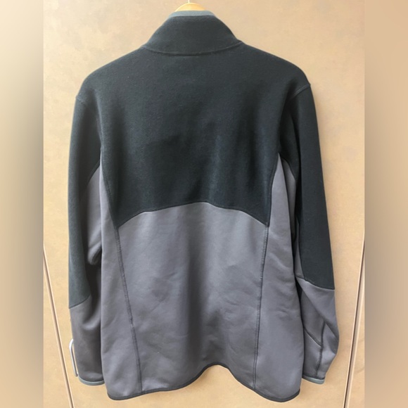 Patagonia R1 or R2 Coat - Picture 6 of 6